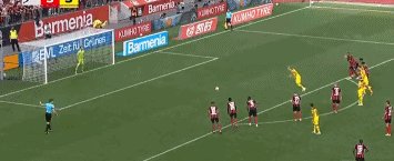 1631397776415099734.gif 哈兰德点球.gif